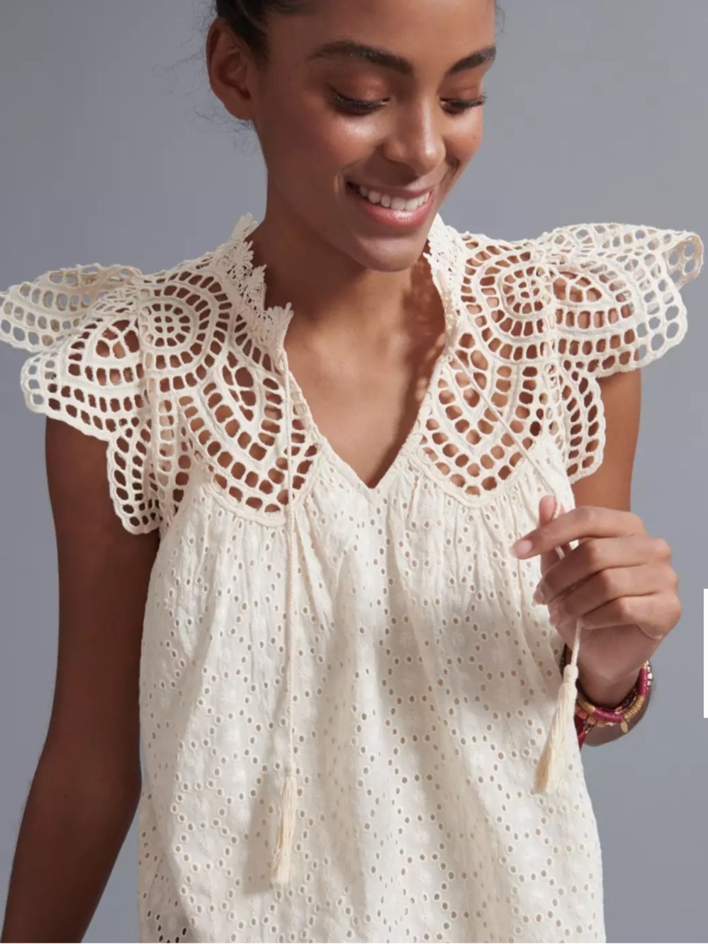 Anthropologie JENNIFER & GRACE lace EYELET ivory FLUTTER SLEEVE top LARGE